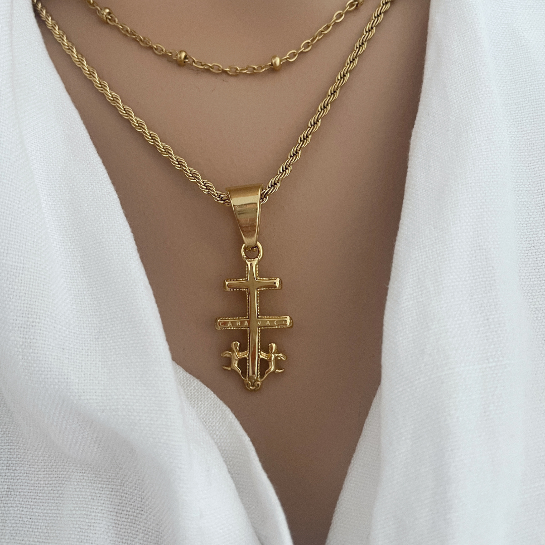 Collar Cruz De Caravaca | KHLOE JOYAS | 15%,Colgantes,Collares,Color Oro,Cruces,Religioso,Unisex