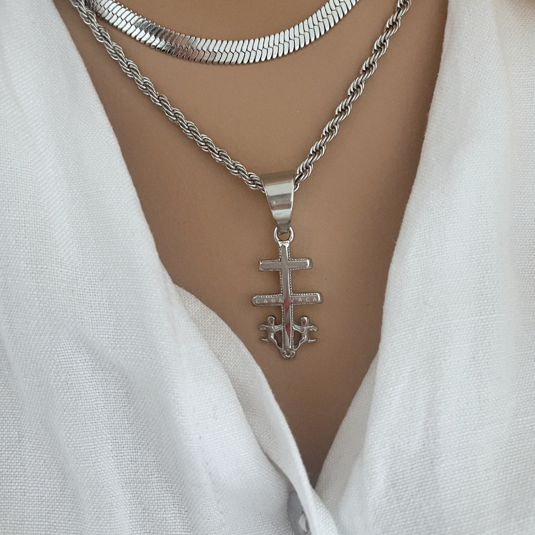 Collar Cruz De Caravaca | KHLOE JOYAS | 15%,Colgantes,Collares,Color Oro,Cruces,Religioso,Unisex