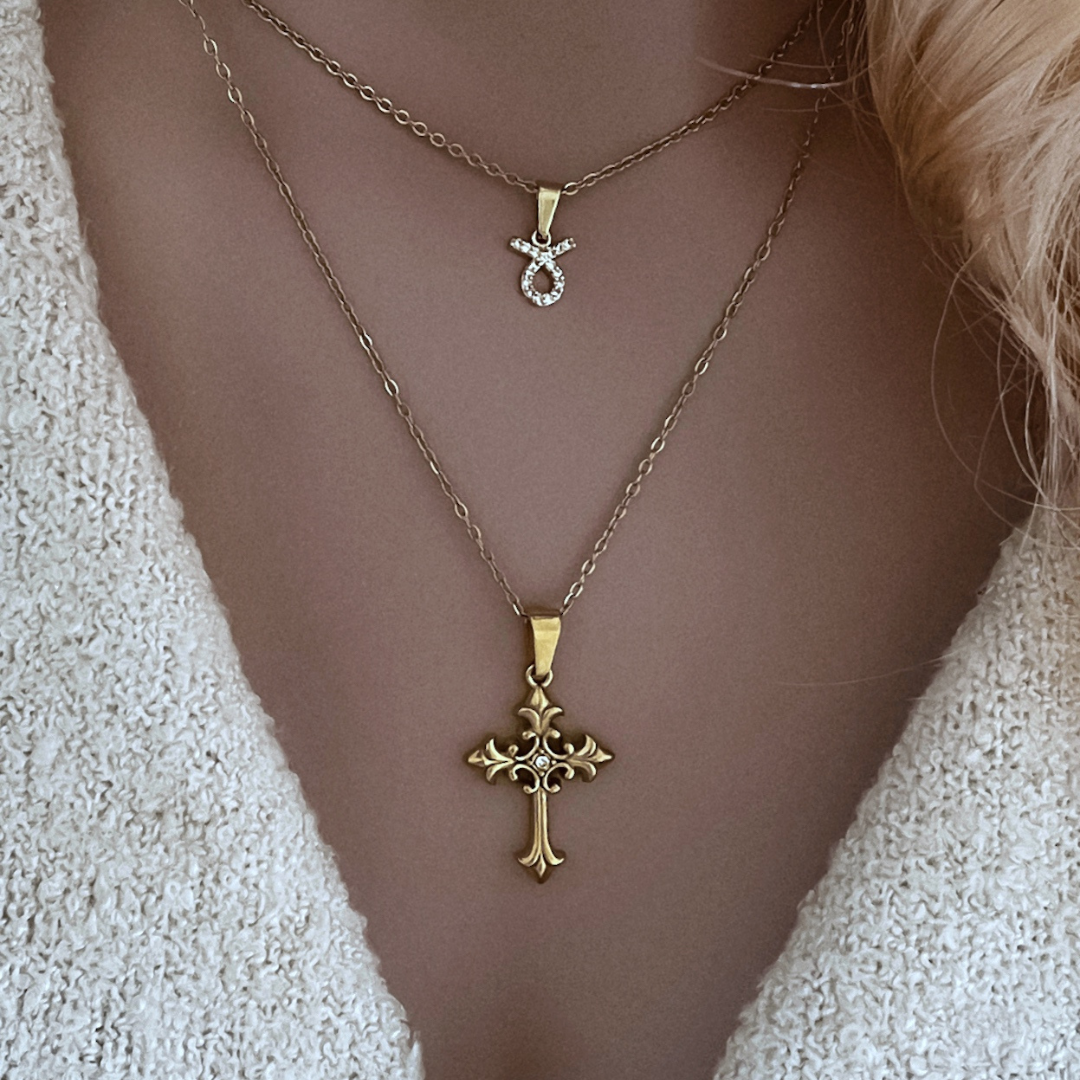 Collar Cruz Ginevra | KHLOE JOYAS | 15%,Colgantes,Collares,Color Oro,Con Brillantes,Cruces,Religioso,Unisex