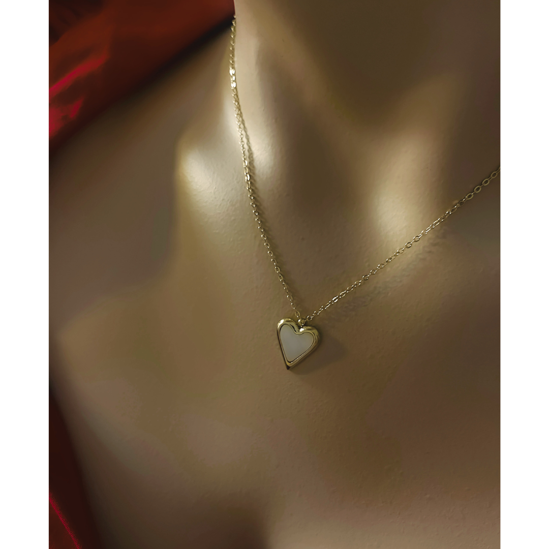 Collar Je T'Aime | KHLOE JOYAS | Colgantes,Collares,Color Oro,Color Plata,Corazon,Perlas