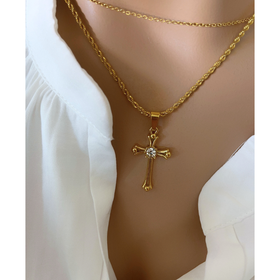 Collar Layla | KHLOE JOYAS | 15%,Colgantes,Collares,Color Oro,Con Brillantes,Cruces,Religioso,Unisex