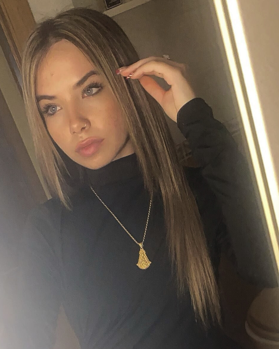 Collar Virgen Del Rocio | KHLOE JOYAS | 15%,Colgantes,Collares,Color Oro,Religioso,Unisex