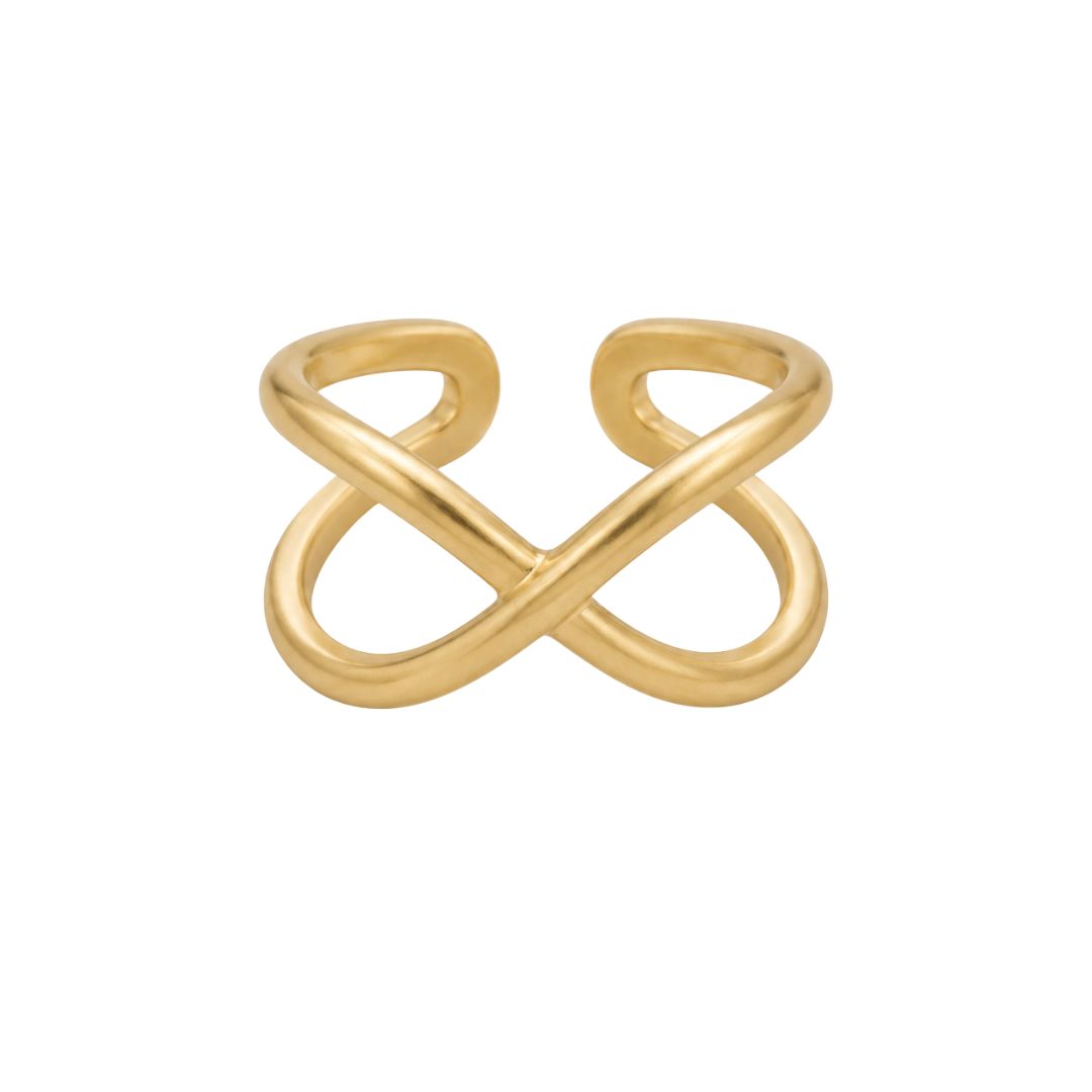 Larissa Ring