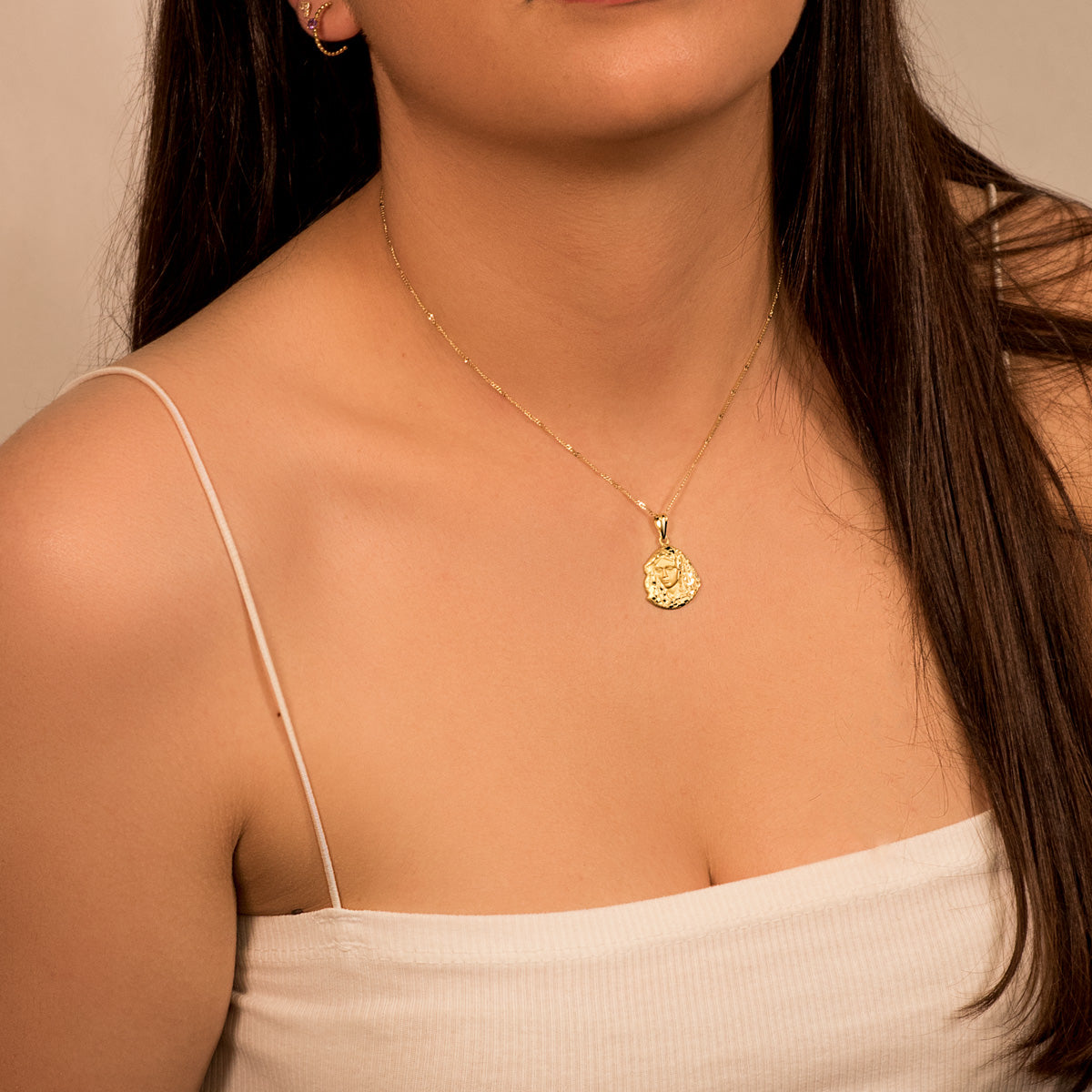 Medalla Virgen De La Macarena | KHLOE JOYAS | Medallas,Oro 18 Quilates,Religioso