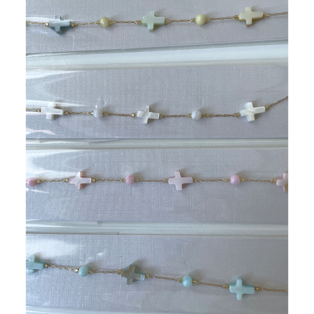 Pulsera Luz Del Mundo | KHLOE JOYAS | Color Oro,Cruces,Pulseras