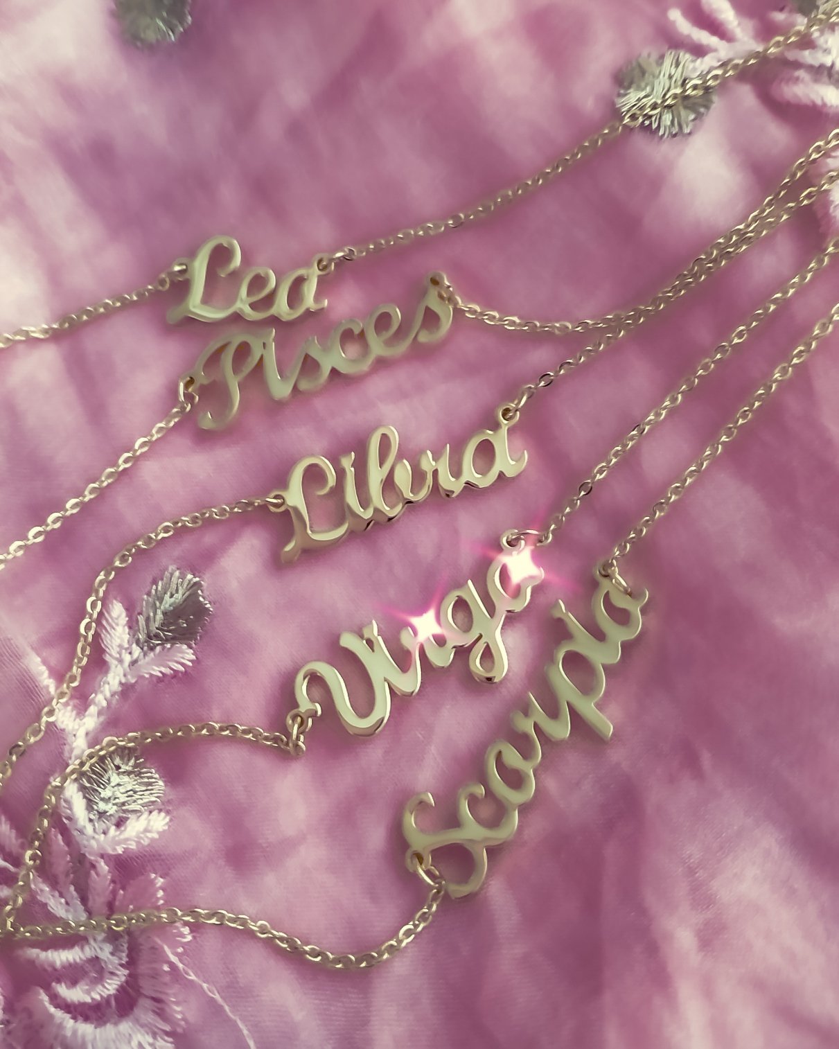 Bella Zodiaco Gargantilla | KHLOE JOYAS | Collares,Color Oro,Gargantillas,Zodiaco