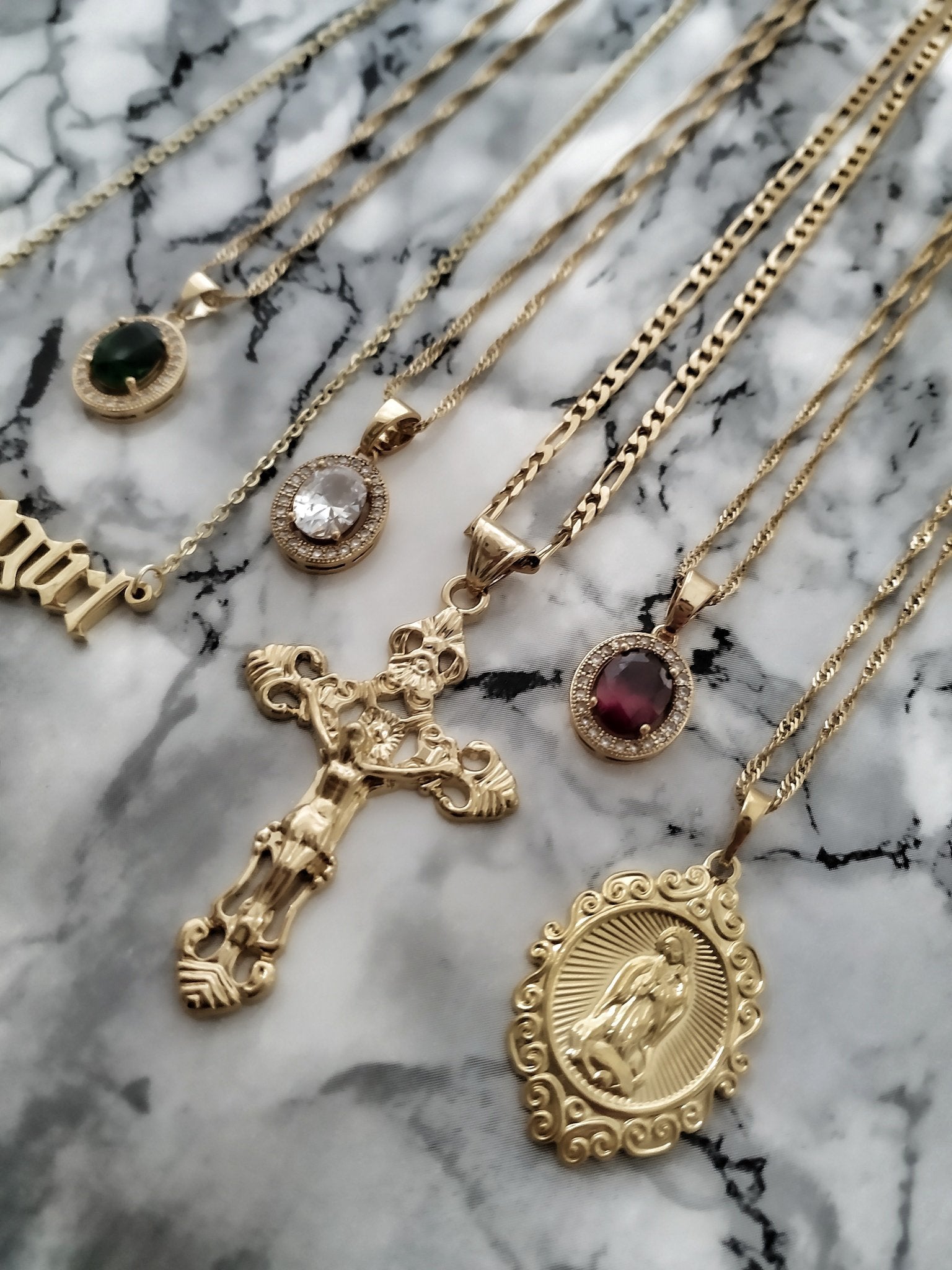 Collar Bewitched | KHLOE JOYAS | Colgantes,Collares,Color Oro,Colores,Con Brillantes