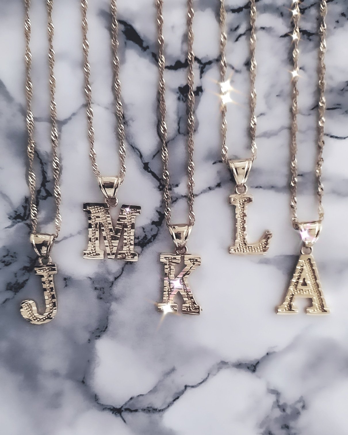 Collar Inicial Jan | KHLOE JOYAS | 40%,Colgantes,Collares,Color Oro,Iniciales