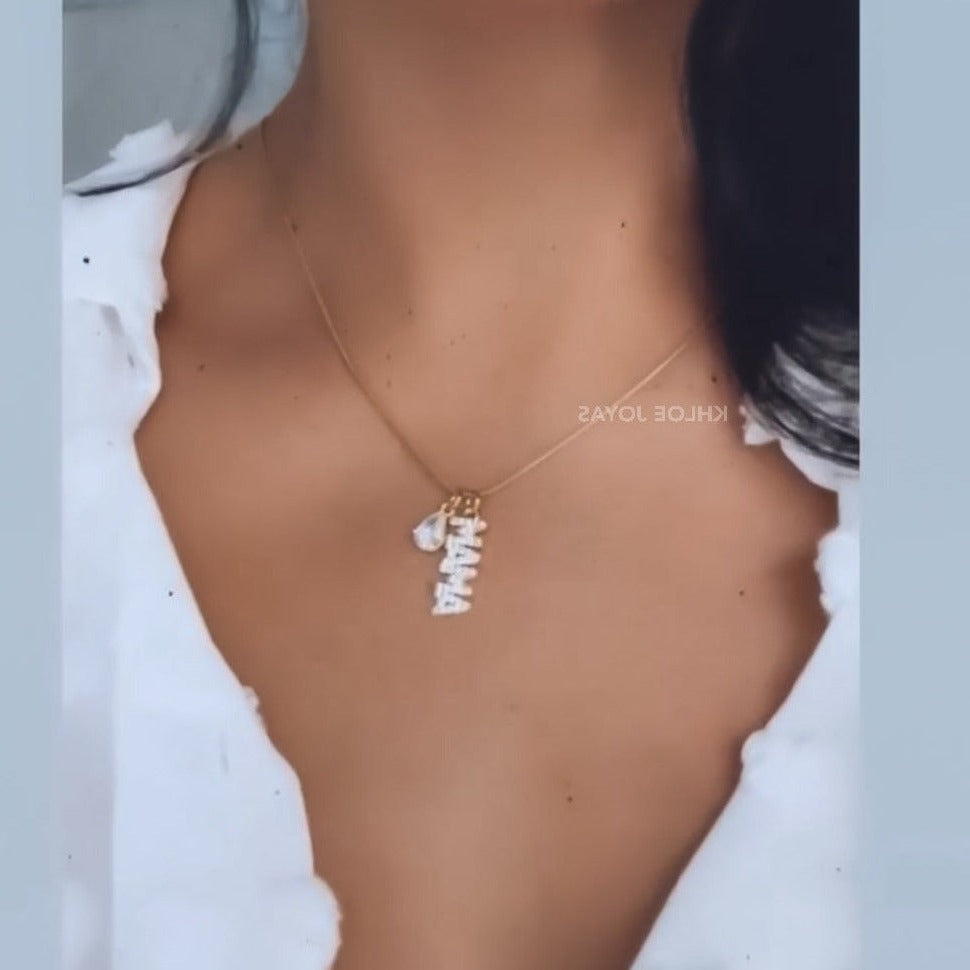 Gargantilla Mama Brillante | KHLOE JOYAS | Colgantes,Collares,Color Oro,Colores,Con Brillantes,Gargantillas