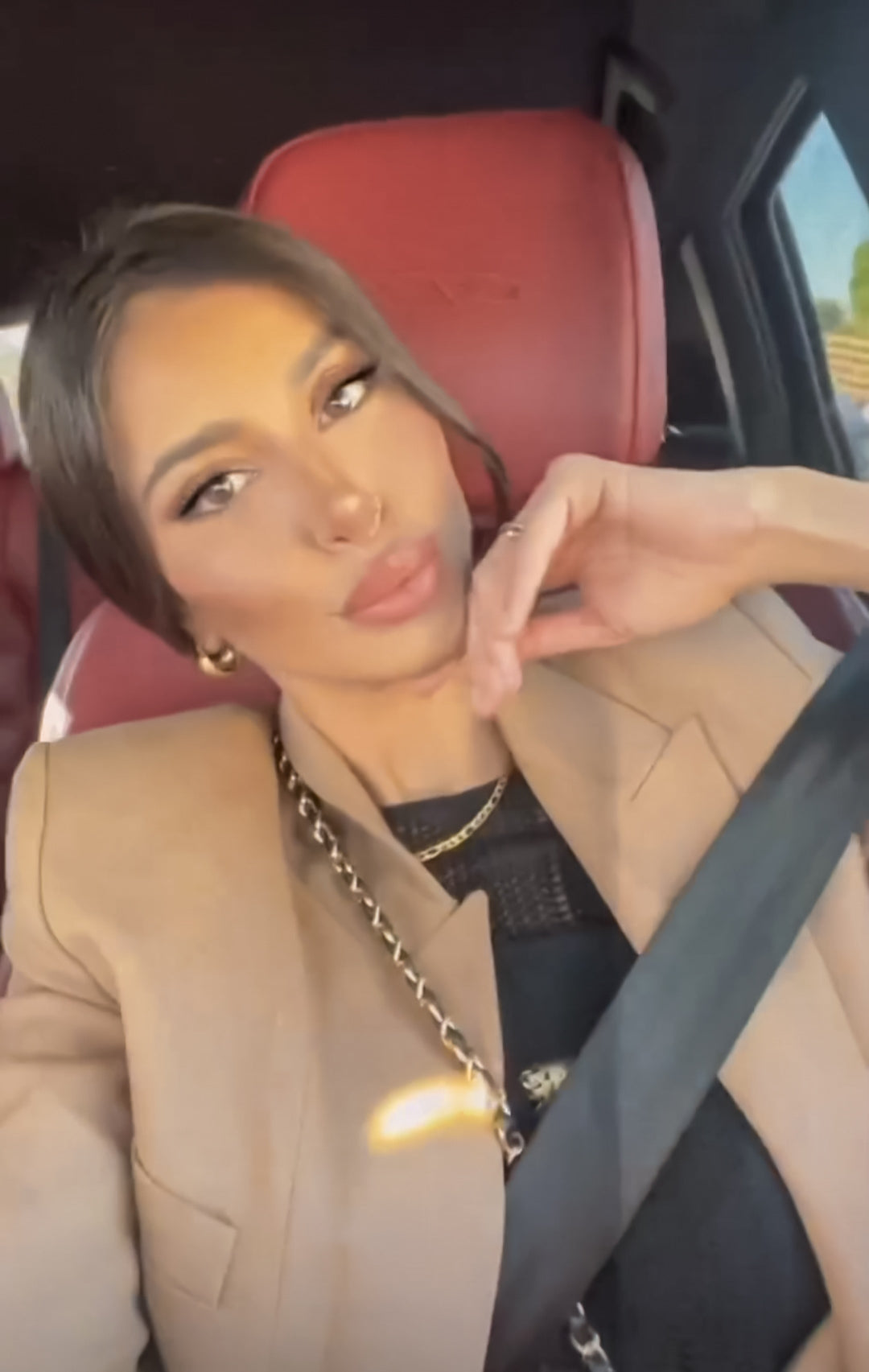 Pendientes Crillon | KHLOE JOYAS | Color Oro,Pendientes