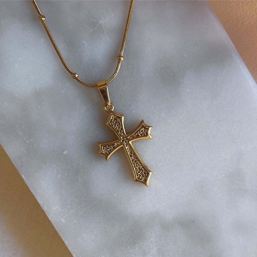 Collar Cruz Pattée
