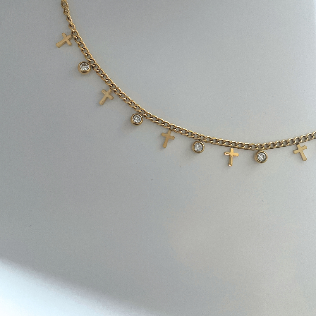 Collar Crucis Lux | KHLOE JOYAS | 40%,60%,Collares,Color Oro,Con Brillantes,Cruces,Gargantillas,Religioso