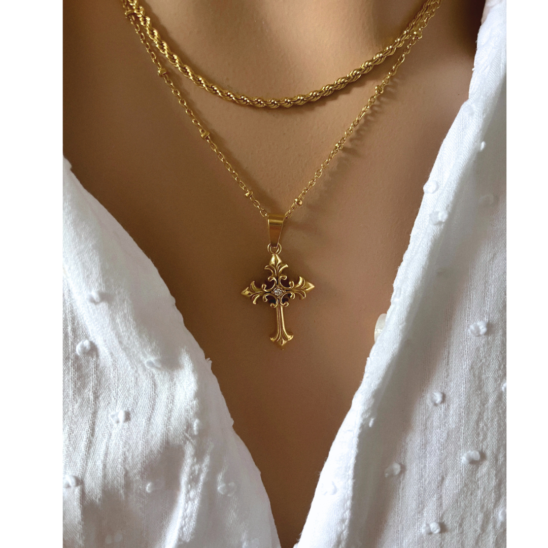 Collar Cruz Ginevra Lucille | KHLOE JOYAS | Colgantes,Collares,Color Oro,Con Brillantes,Cruces,Religioso,Unisex