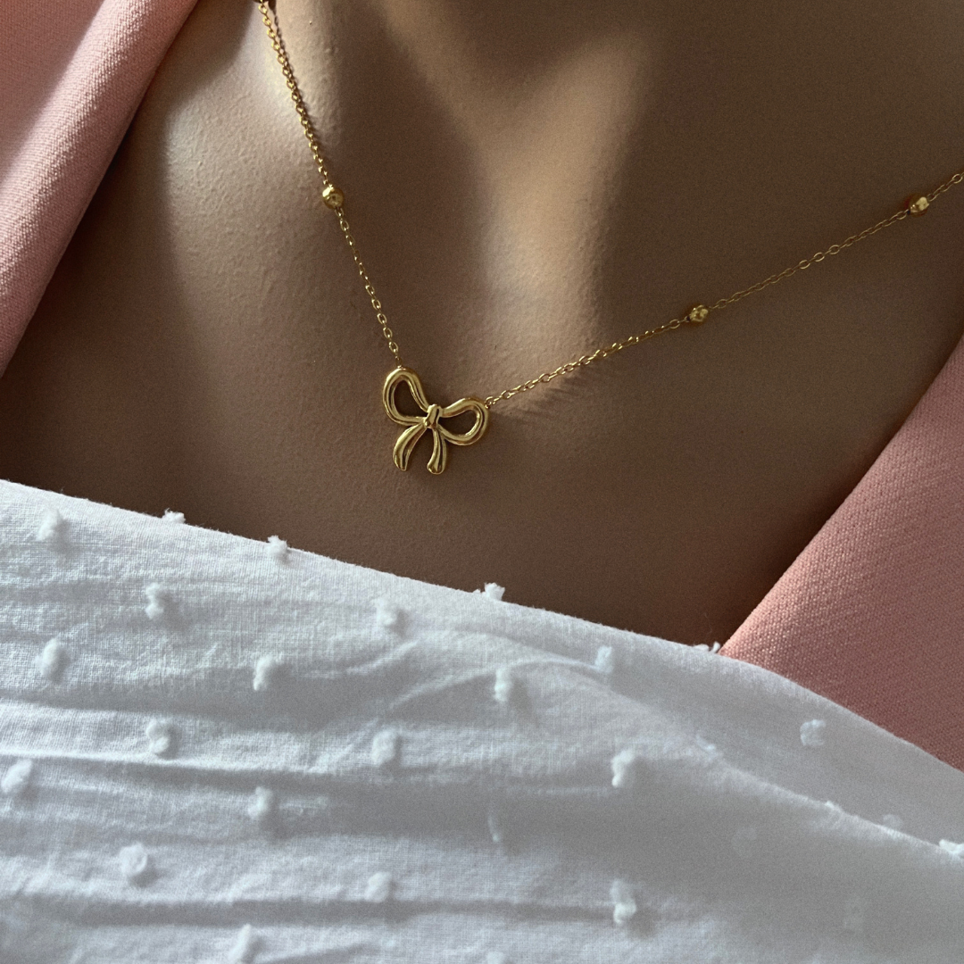 Collar Love Bow | KHLOE JOYAS | Colgantes,Collares,Color Oro,Gargantillas,Lazos