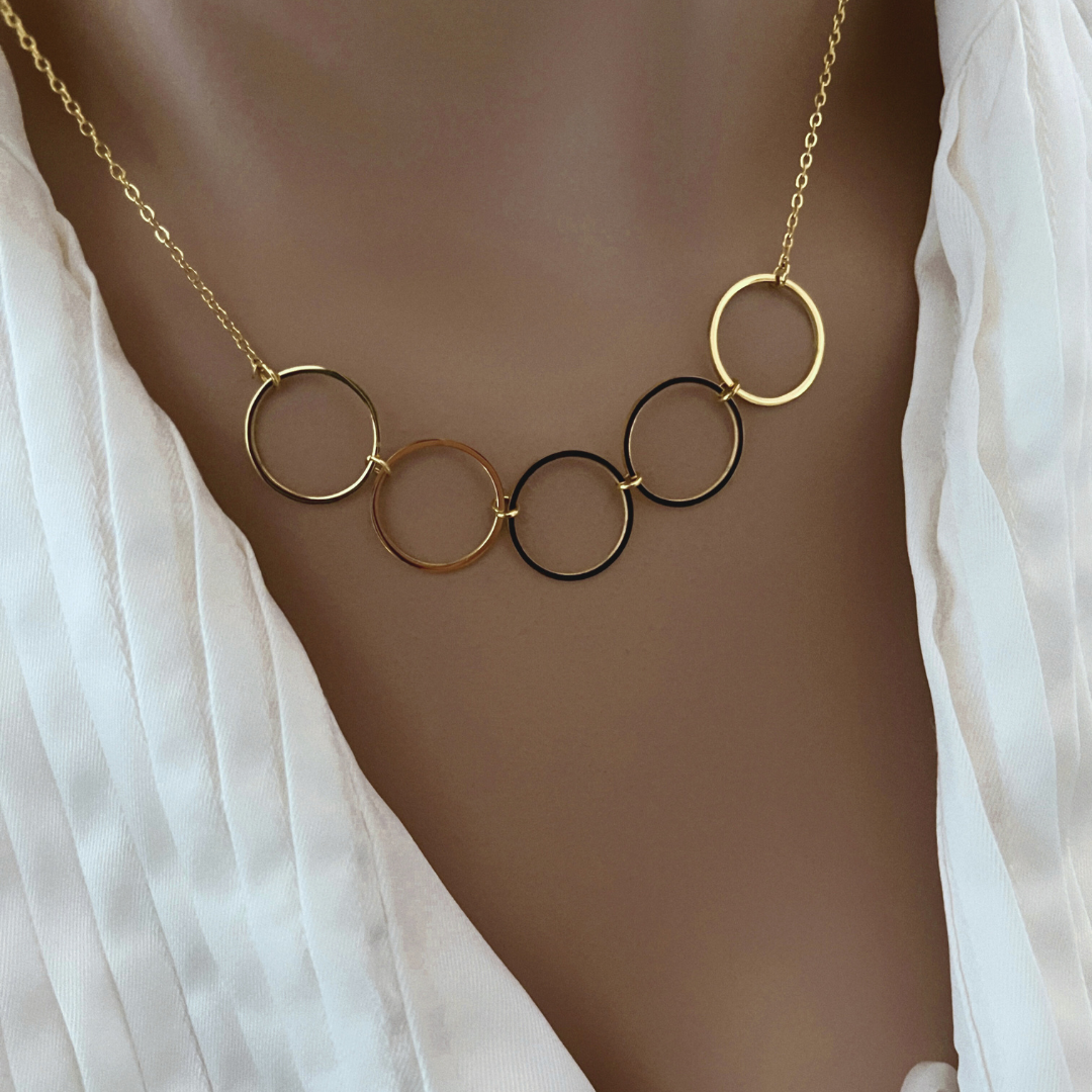 Mila necklace