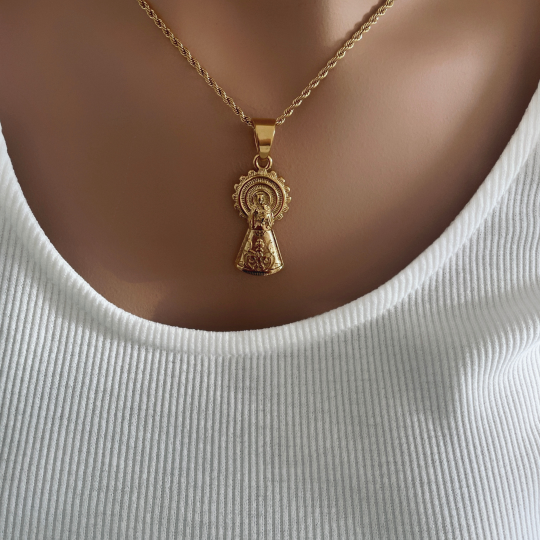 Collar Virgen Del Pilar | KHLOE JOYAS | 15%,Colgantes,Collares,Color Oro,Religioso,Unisex