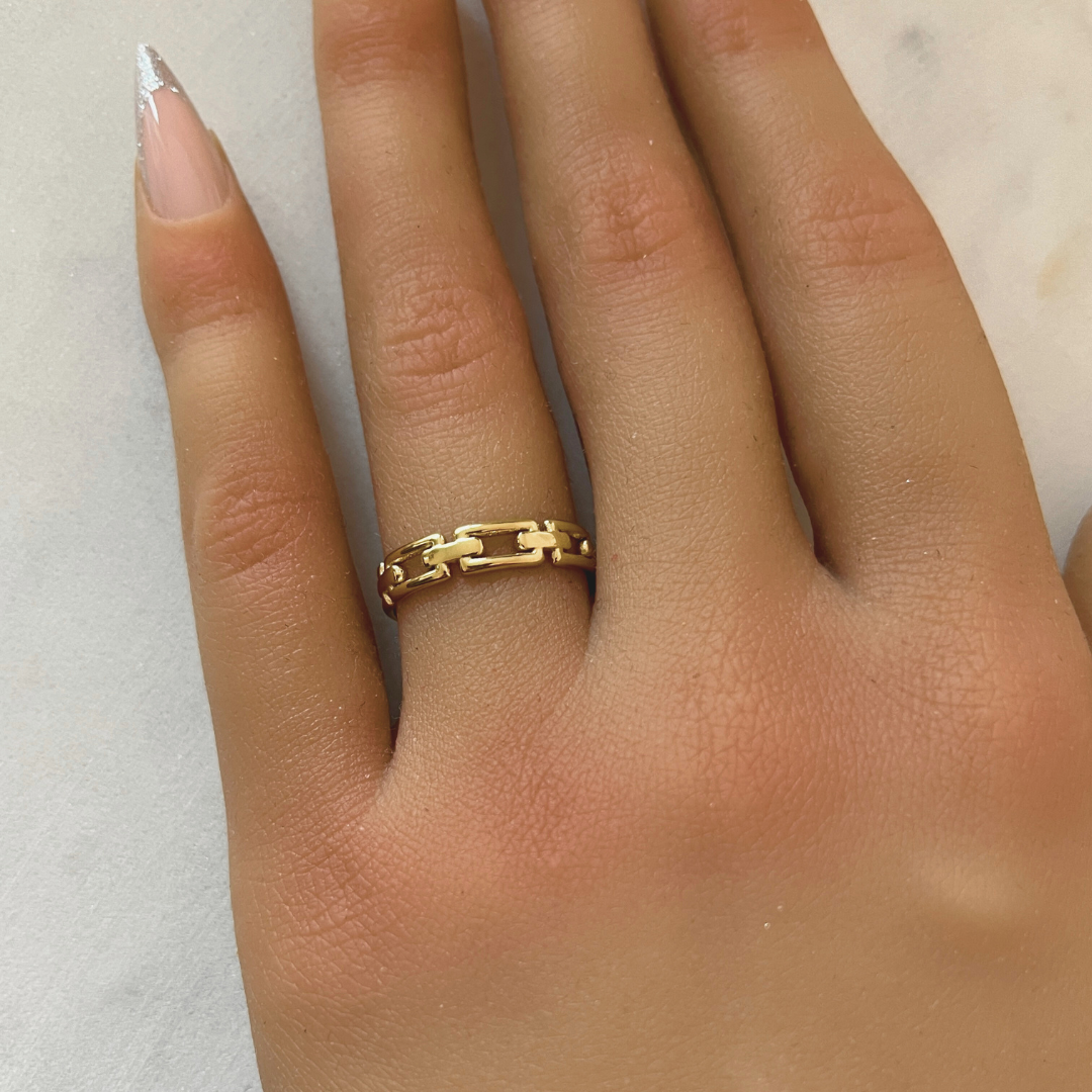 Anillo Courreges