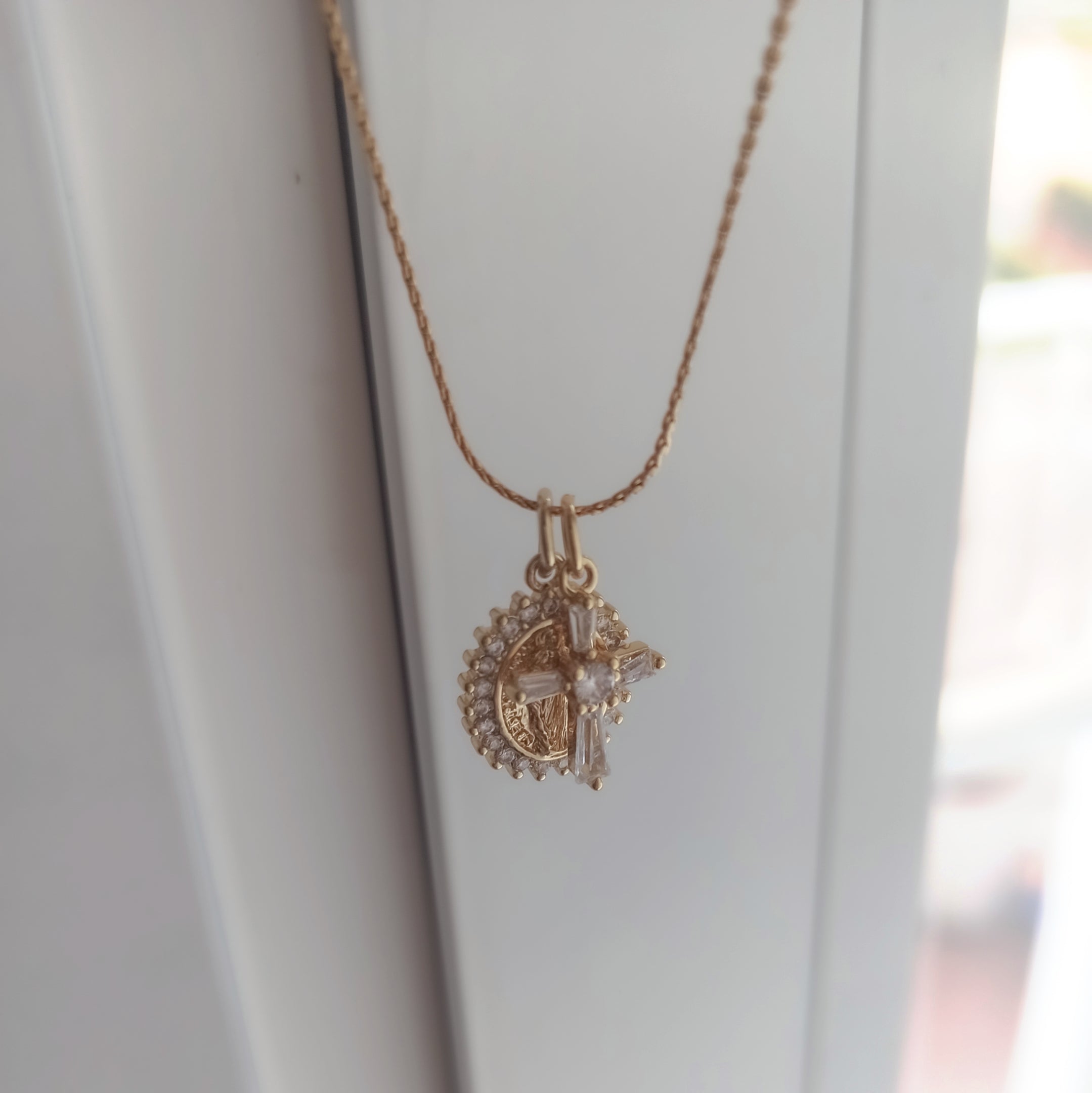 Colgante Mini Santy freeshipping - KHLOE JOYAS
