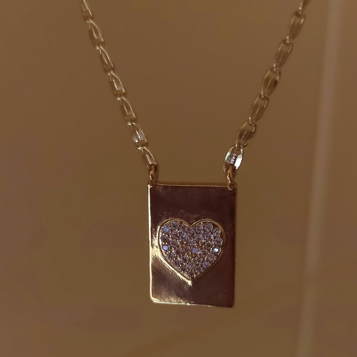 Collar Anne Tag Corazon Cruz